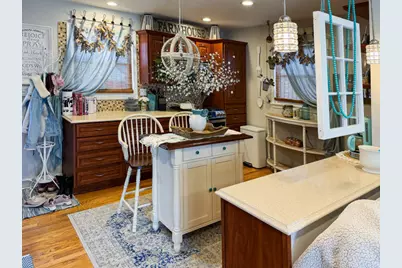 910 Shields Avenue, Winthrop Harbor, IL 60096 - Photo 6