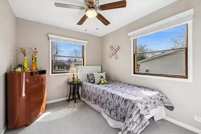 18508 W Woodland Terrace, Gurnee, IL 60031 - Photo 10