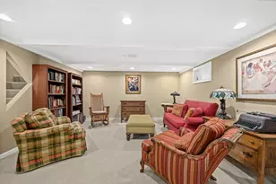 1706 Holly Ave, Darien, IL 60561 - Photo 30