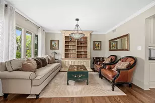 1706 Holly Ave, Darien, IL 60561 - Photo 8