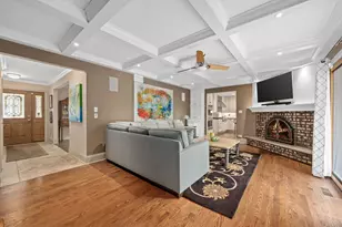 1706 Holly Ave, Darien, IL 60561 - Photo 10