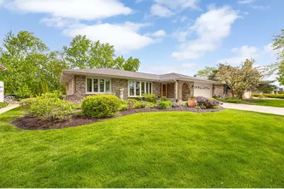 1706 Holly Avenue, Darien, IL 60561 - Photo 2