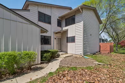 130 Windsor Drive, Vernon Hills, IL 60061 - Photo 1