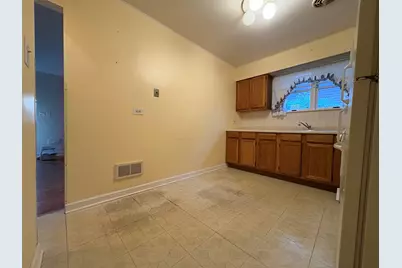 9039 Austin Avenue, Morton Grove, IL 60053 - Photo 8