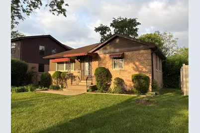 9039 Austin Avenue, Morton Grove, IL 60053 - Photo 2