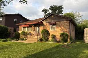 9039 Austin Ave, Morton Grove, IL 60053 - Photo 2