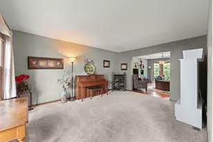 17004 Arbor Creek Dr, Plainfield, IL 60586 - Photo 6