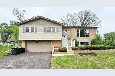 3 Catalpa Court, Woodridge, IL 60517 - Photo 1