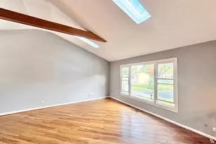 3 Catalpa Ct, Woodridge, IL 60517 - Photo 4