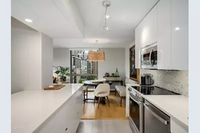 1310 N Ritchie Court #11C, Chicago, IL 60610 - Photo 4