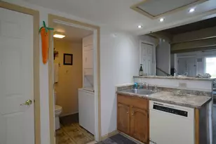 375 Meadow Green Ln, Round Lake Beach, IL 60073 - Photo 4