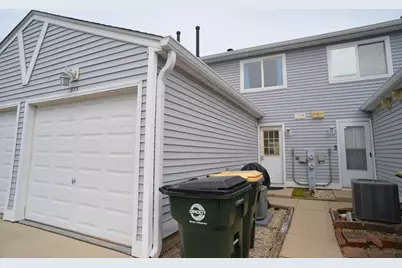 375 Meadow Green Lane, Round Lake Beach, IL 60073 - Photo 2