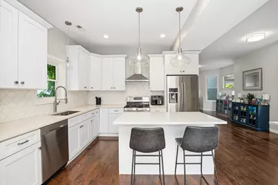 3142 N Christiana Avenue, Chicago, IL 60618 - Photo 10