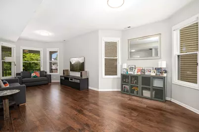 3142 N Christiana Avenue, Chicago, IL 60618 - Photo 4