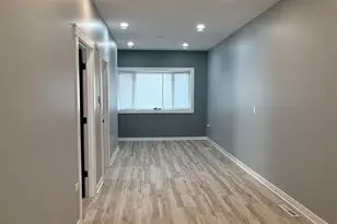 2623 E 109th St, Chicago, IL 60617 - Photo 2