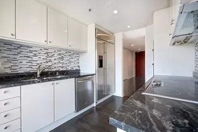 100 E Huron Street #2903, Chicago, IL 60611 - Photo 8