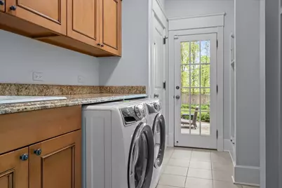 127 Glenwood Avenue, Winnetka, IL 60093 - Photo 26