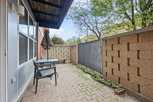 2238 W Maypole Ave, Chicago, IL 60612 - Photo 18