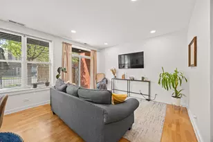 2238 W Maypole Ave, Chicago, IL 60612 - Photo 2