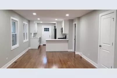 [Address not provided], Chicago, IL 60625 - Photo 8