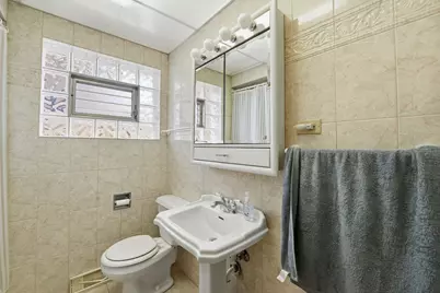 4917 N Oriole Avenue, Harwood Heights, IL 60706 - Photo 12