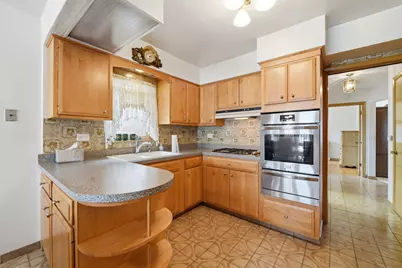 4917 N Oriole Avenue, Harwood Heights, IL 60706 - Photo 8