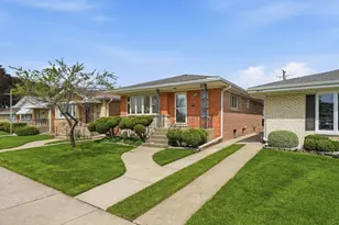 4917 N Oriole Ave, Harwood Heights, IL 60706 - Photo 1