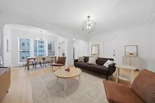 707 W Junior Terrace, Chicago, IL 60613 - Photo 8