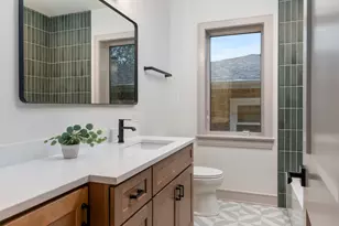 3317 N Avers Ave, Chicago, IL 60618 - Photo 18