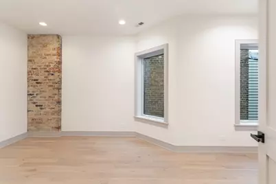 3317 N Avers Avenue, Chicago, IL 60618 - Photo 12