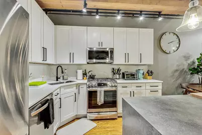 420 W Ontario Street #209, Chicago, IL 60654 - Photo 12