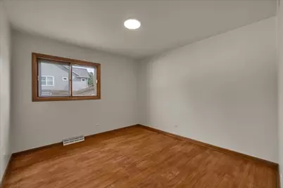 850 S Hillside Avenue, Elmhurst, IL 60126 - Photo 32