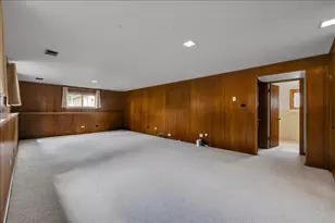 850 S Hillside Ave, Elmhurst, IL 60126 - Photo 22