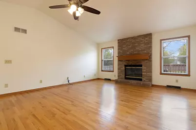 207 Sherman Lane, Poplar Grove, IL 61065 - Photo 4