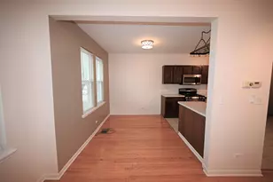 5400 N Campbell Ave, Chicago, IL 60625 - Photo 6