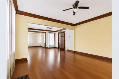 340 156th Place, Calumet City, IL 60409 - Photo 2