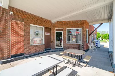 207 W Si Johnson Street, Sheridan, IL 60551 - Photo 2