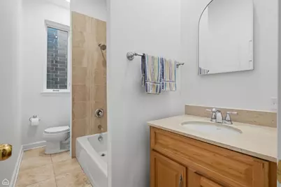 1820 W Superior Street #2r, Chicago, IL 60622 - Photo 10