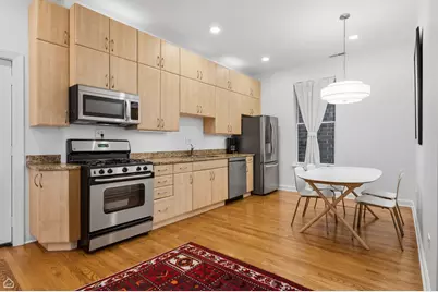 1820 W Superior Street #2r, Chicago, IL 60622 - Photo 6