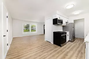 348 Seminole Ln, Carol Stream, IL 60188 - Photo 8