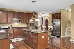 969 Reading St, Bartlett, IL 60103 - Photo 18
