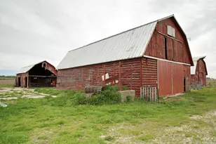 9896 Lincoln Rd, Morrison, IL 61270 - Photo 22