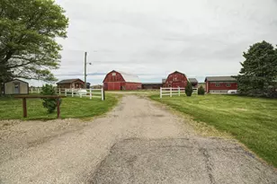 9896 Lincoln Rd, Morrison, IL 61270 - Photo 8