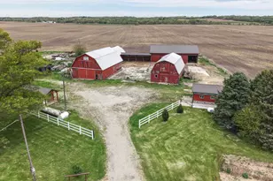 9896 Lincoln Rd, Morrison, IL 61270 - Photo 32