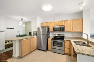222 N Columbus Dr, Chicago, IL 60601 - Photo 8