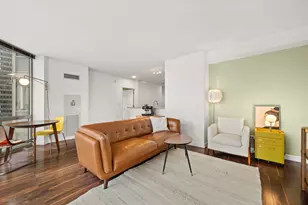 222 N Columbus Dr, Chicago, IL 60601 - Photo 6