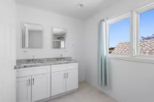 5230 S Lockwood Ave, Chicago, IL 60638 - Photo 10