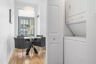 340 W Superior St, Chicago, IL 60654 - Photo 14