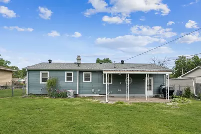 3323 W Denison Avenue, Davenport, IA 52804 - Photo 28