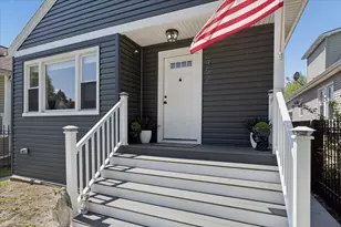 2952 N Mobile Ave, Chicago, IL 60634 - Photo 2